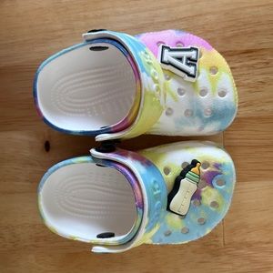 Infant Tie-Dye Crocs Size C2/3